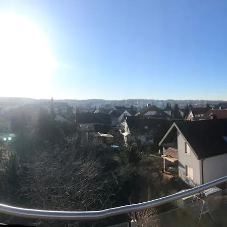Διαμέρισμα 3-Room Apartment With Terrace And Carport In Filderstadt