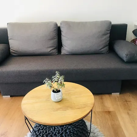 3-Room Apartment With Terrace And Carport In Filderstadt